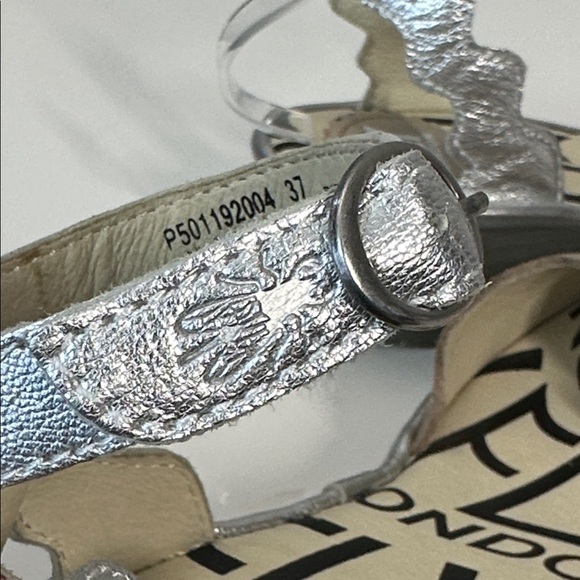 Fly London at and Silver Metallic Pine Leather Sandals Size 37(6.5-7) - Picture 12 of 15